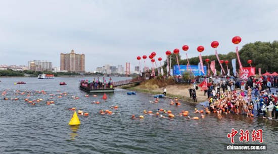 ���(d��ng)�F(xi��n)������Ӿʿ��������ˮ����ʯ���� �z