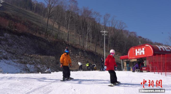 ��ѩ�ۺ����w�(y��n)���׻�������ʯ���� �z