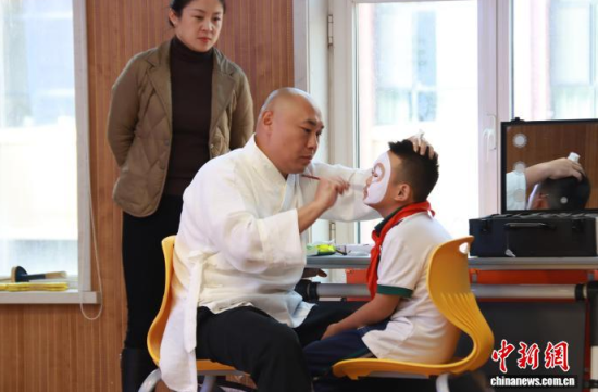 ʷ����(qu��n)(���)���ڽo�W(xu��)����Ę�V��(�Y�ψD) �������S�M�^(q��)�|ɽ��(sh��)�(y��n)�W(xu��)У���D