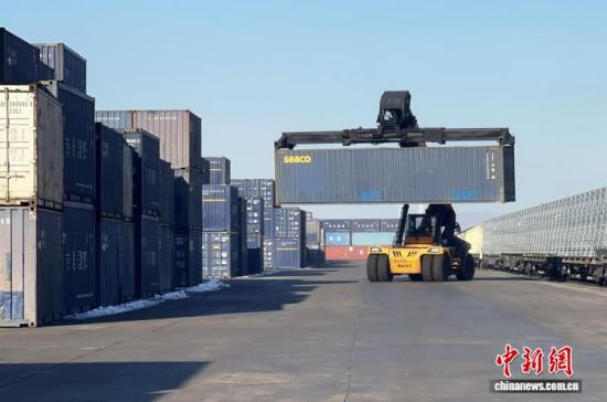 12��11�������֬q���������ˆT�ڬq���F·�ڰ��M�м��b����b�������� �z